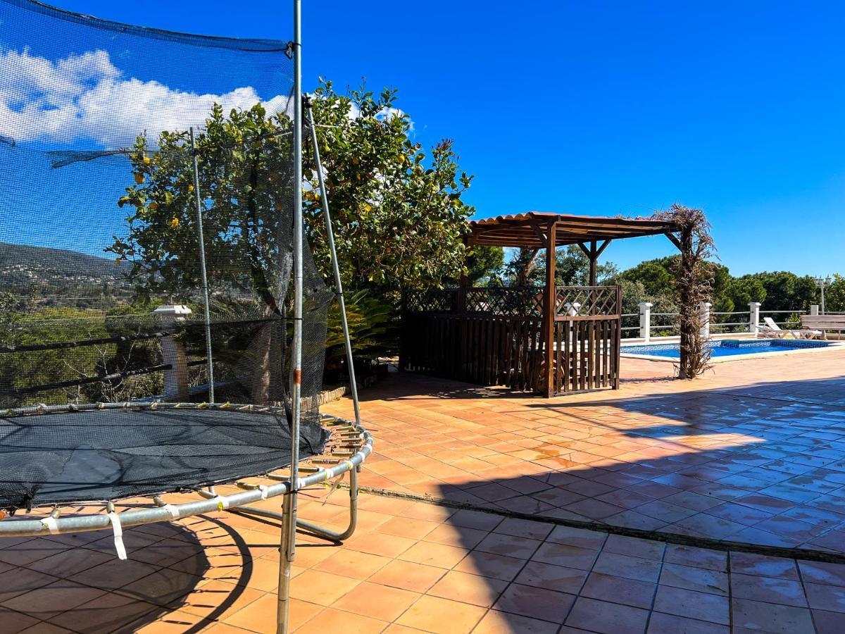 فيلا Vivalidays Casa Ricardo Sant Cebrià de Vallalta المظهر الخارجي الصورة