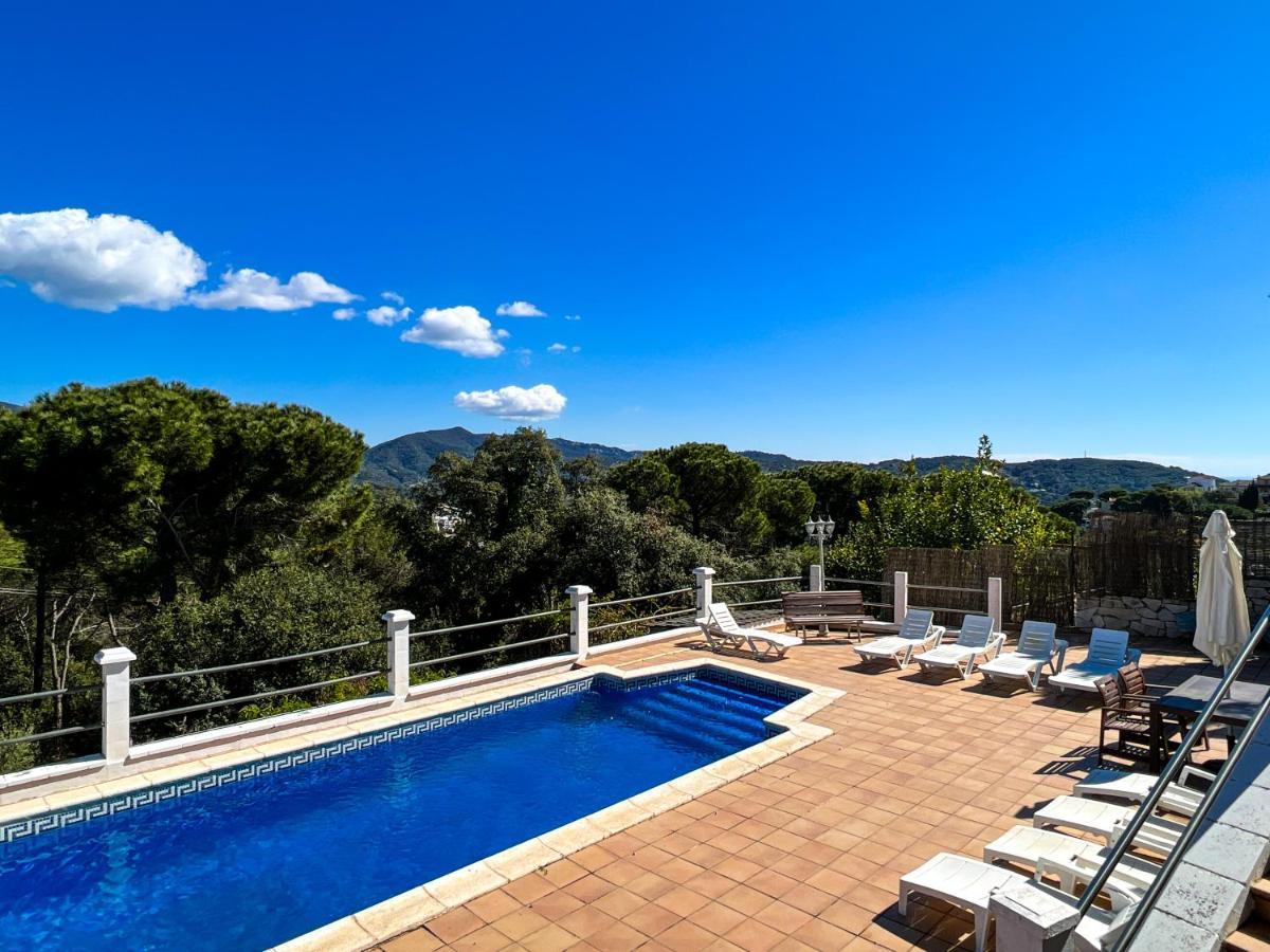 فيلا Vivalidays Casa Ricardo Sant Cebrià de Vallalta المظهر الخارجي الصورة